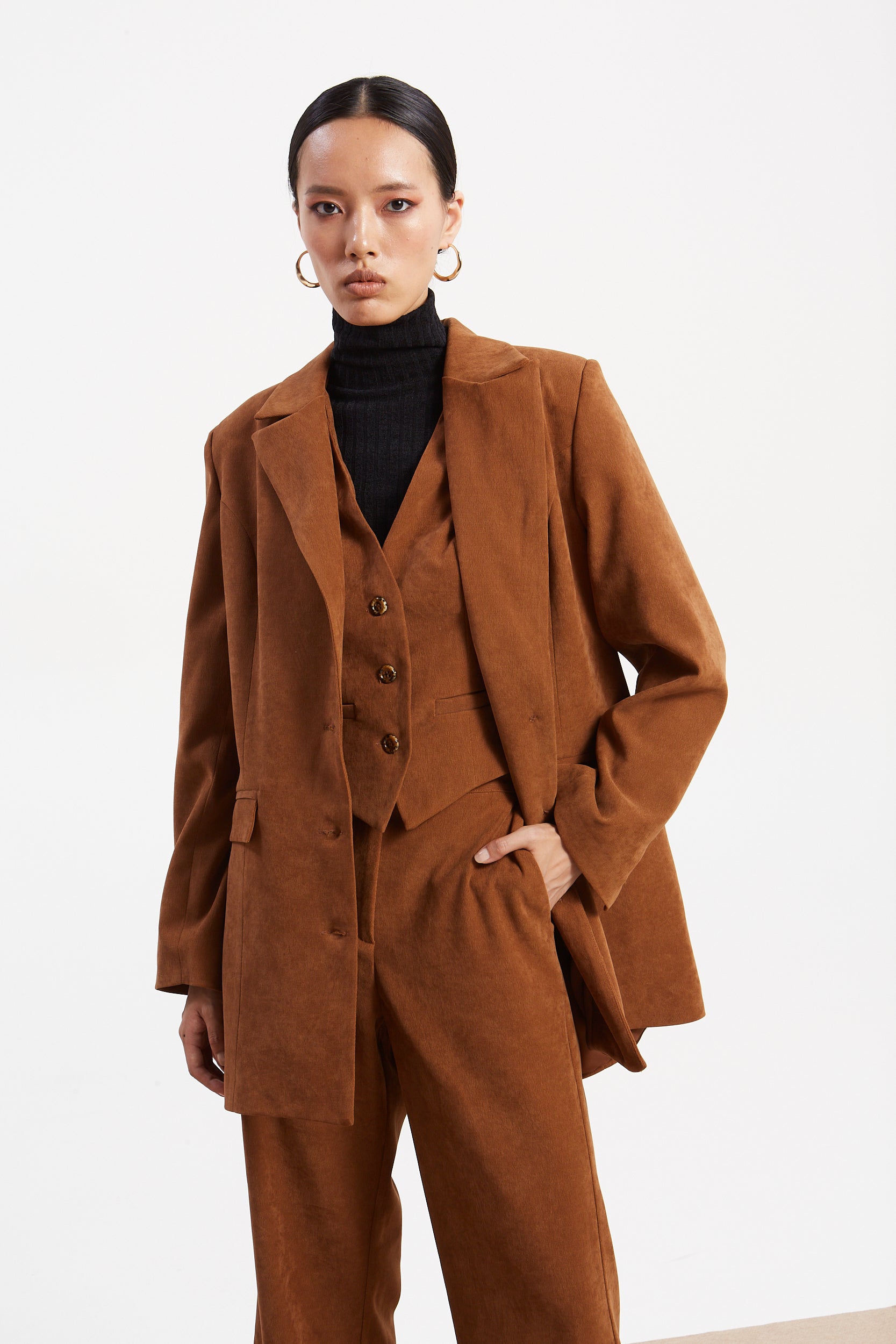 Andrea oversized camel blazer