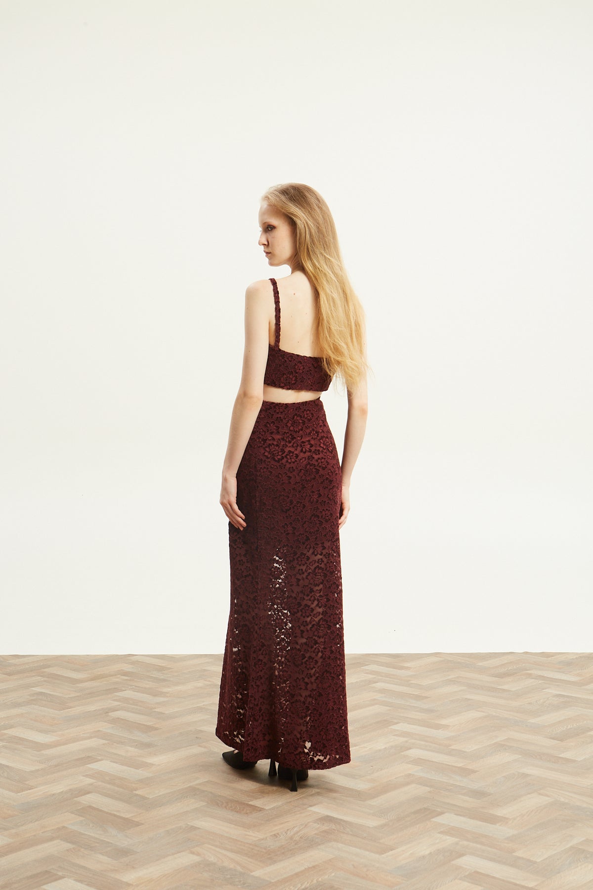 Davina lace bordeuax skirt