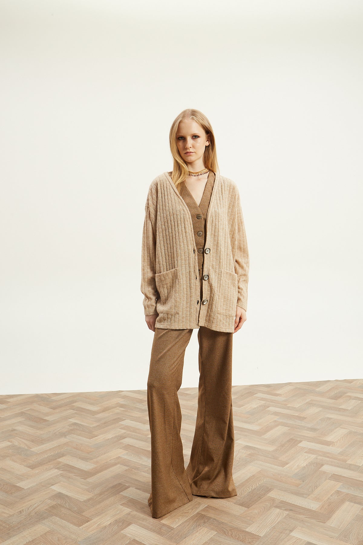 Celia knitted beige cardigan