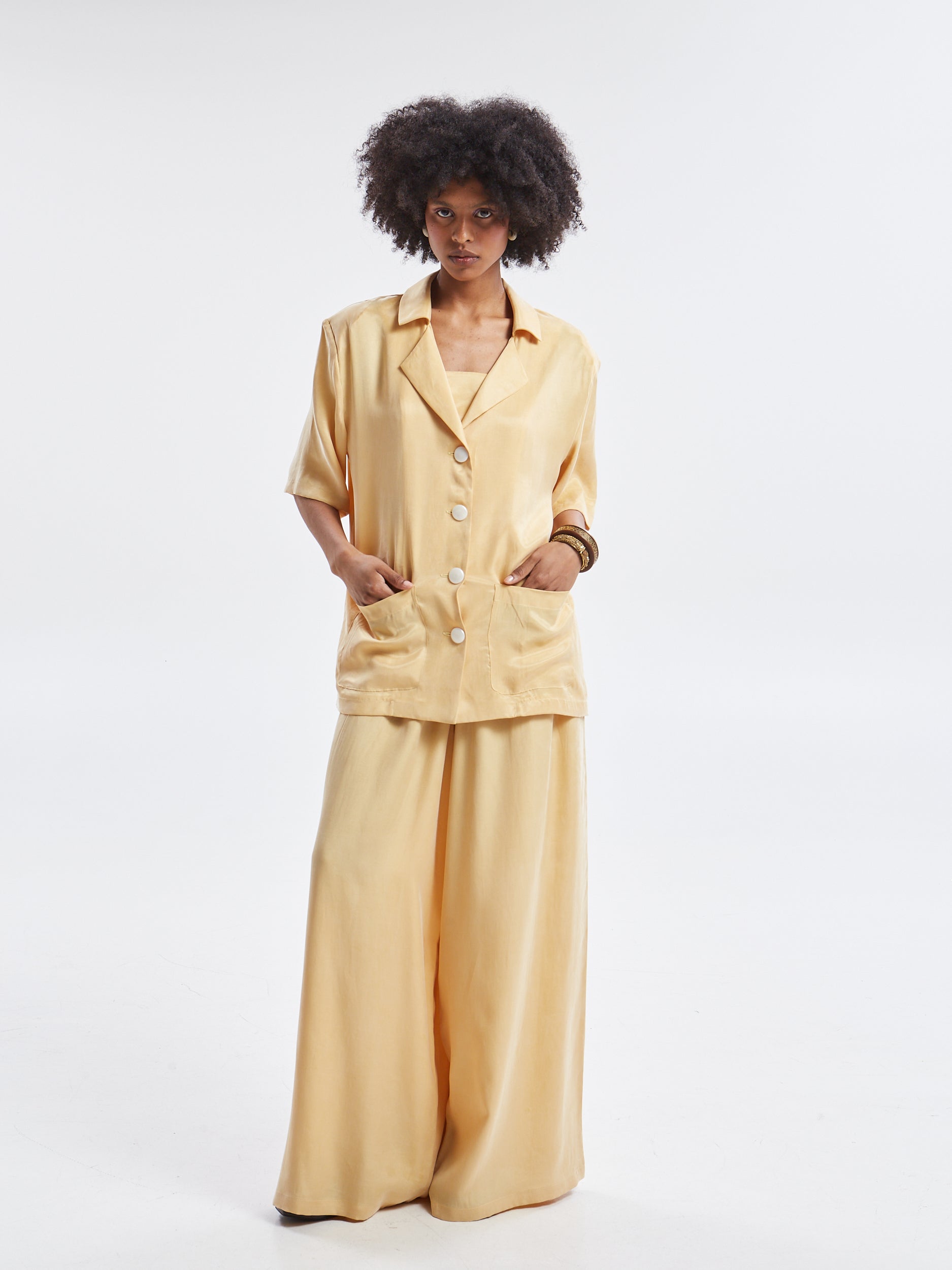 Ilyra lyocell short sleeve banana blazer