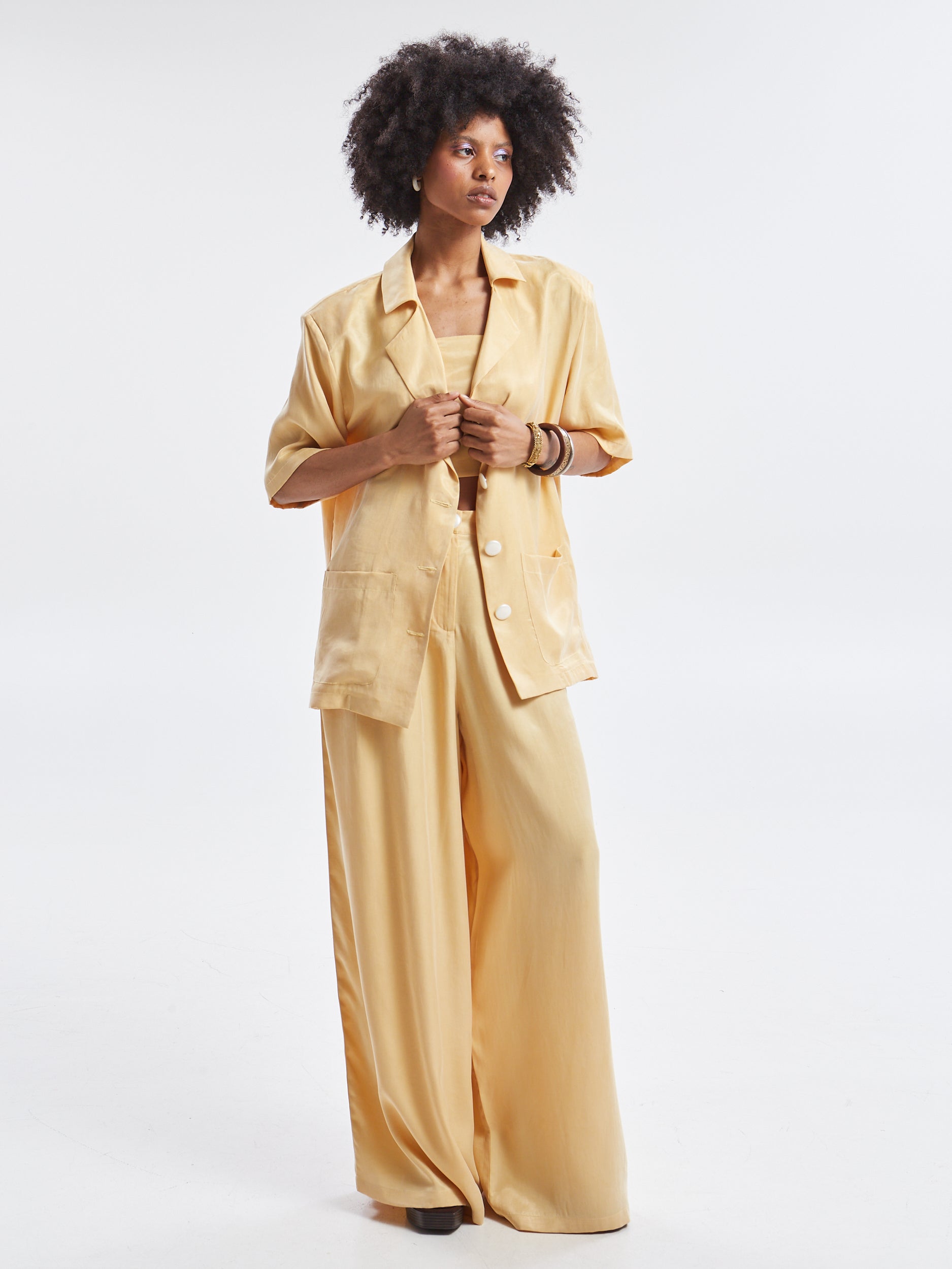 Ilyra lyocell short sleeve banana blazer