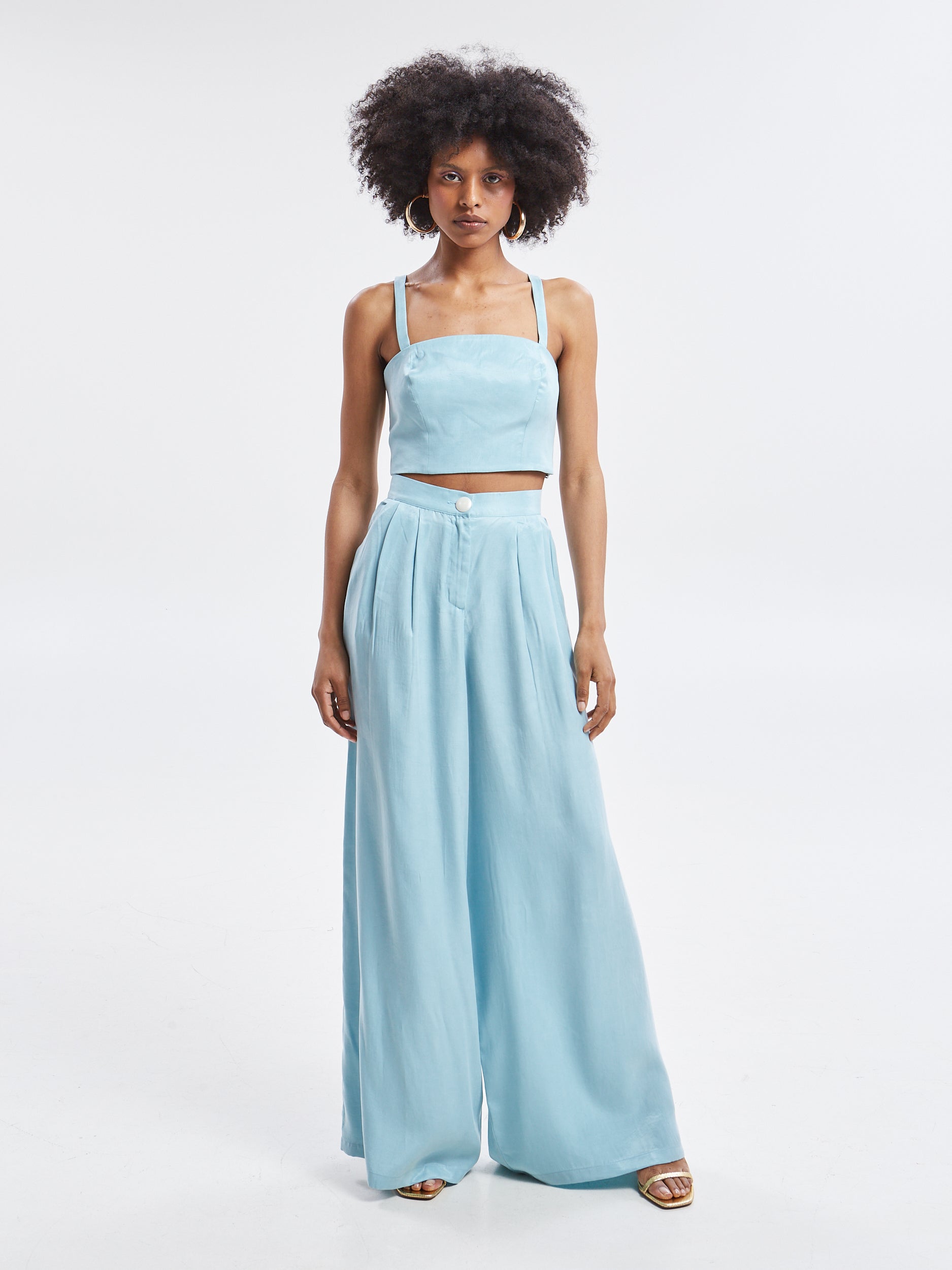 Ilyra lyocell azure cropped top