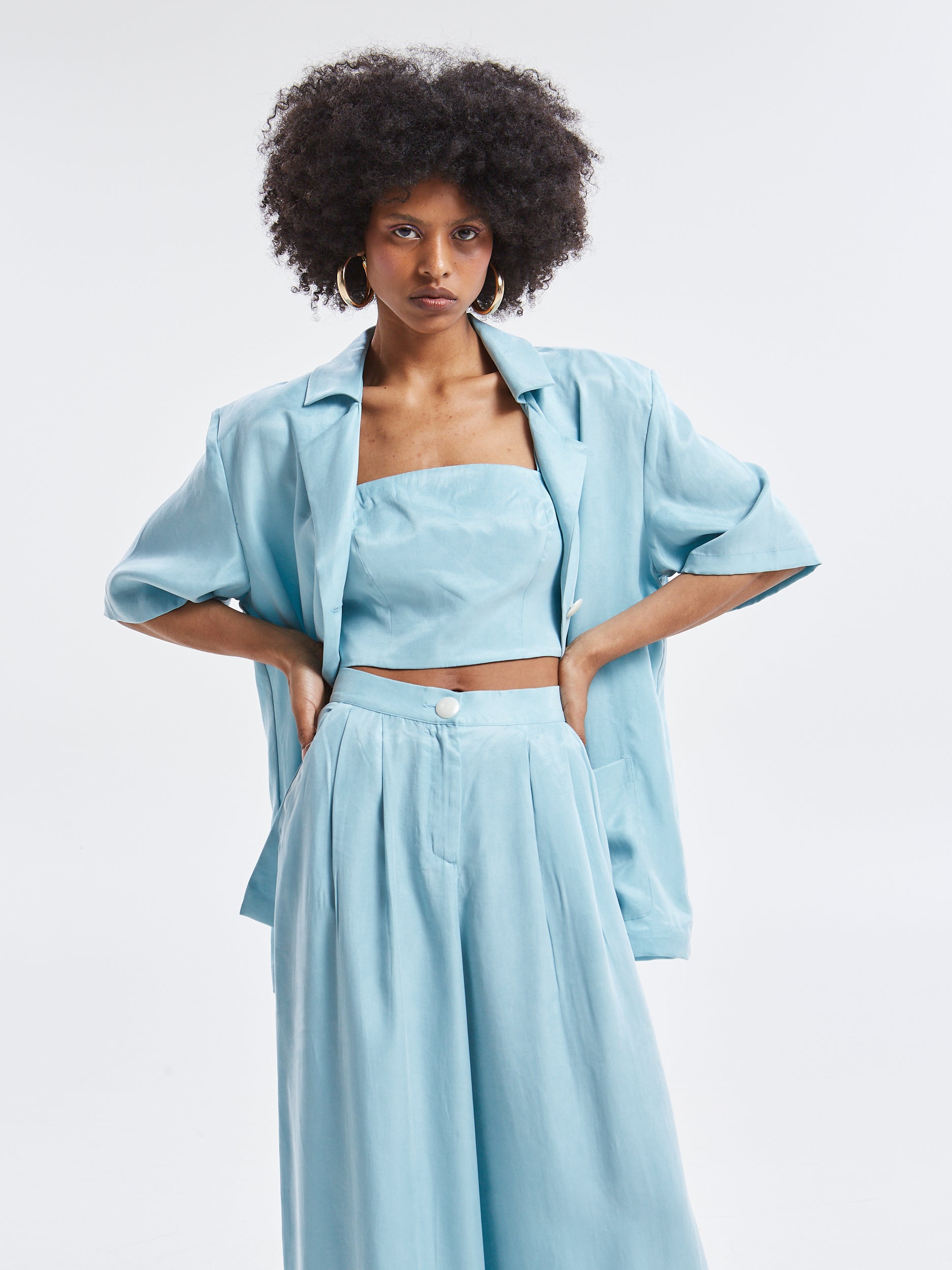 Ilyra lyocell short sleeve azure blazer