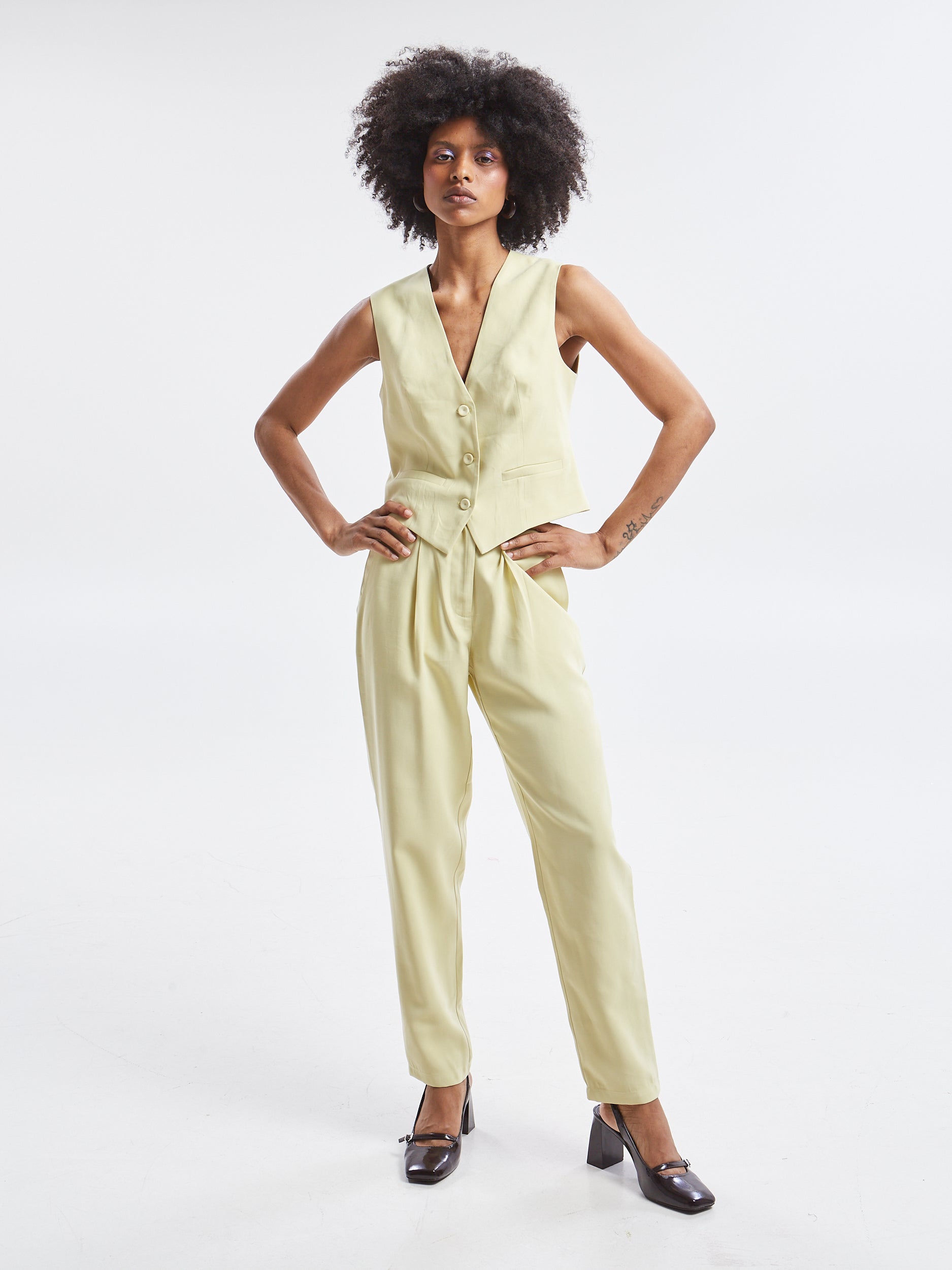 Mireya banana vest