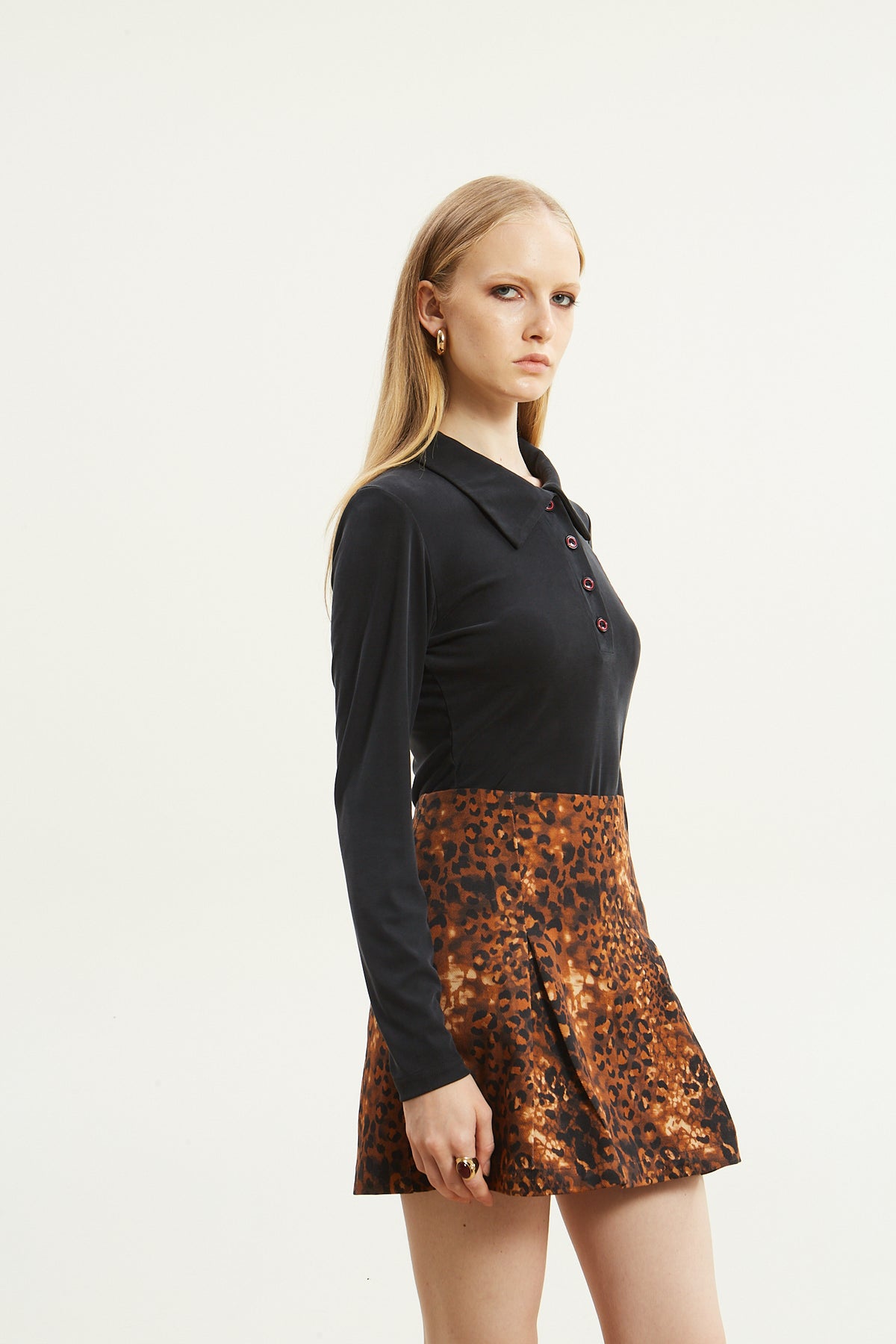 Nina polo black top