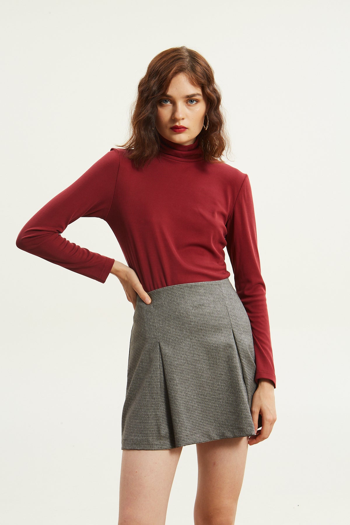 Nina turtleneck bordeaux top