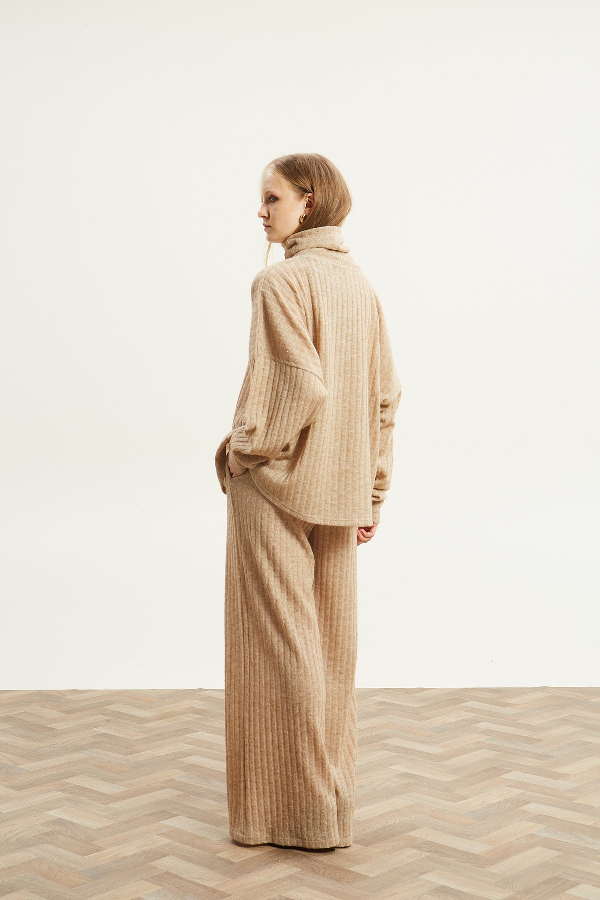 Celia knitted beige pants