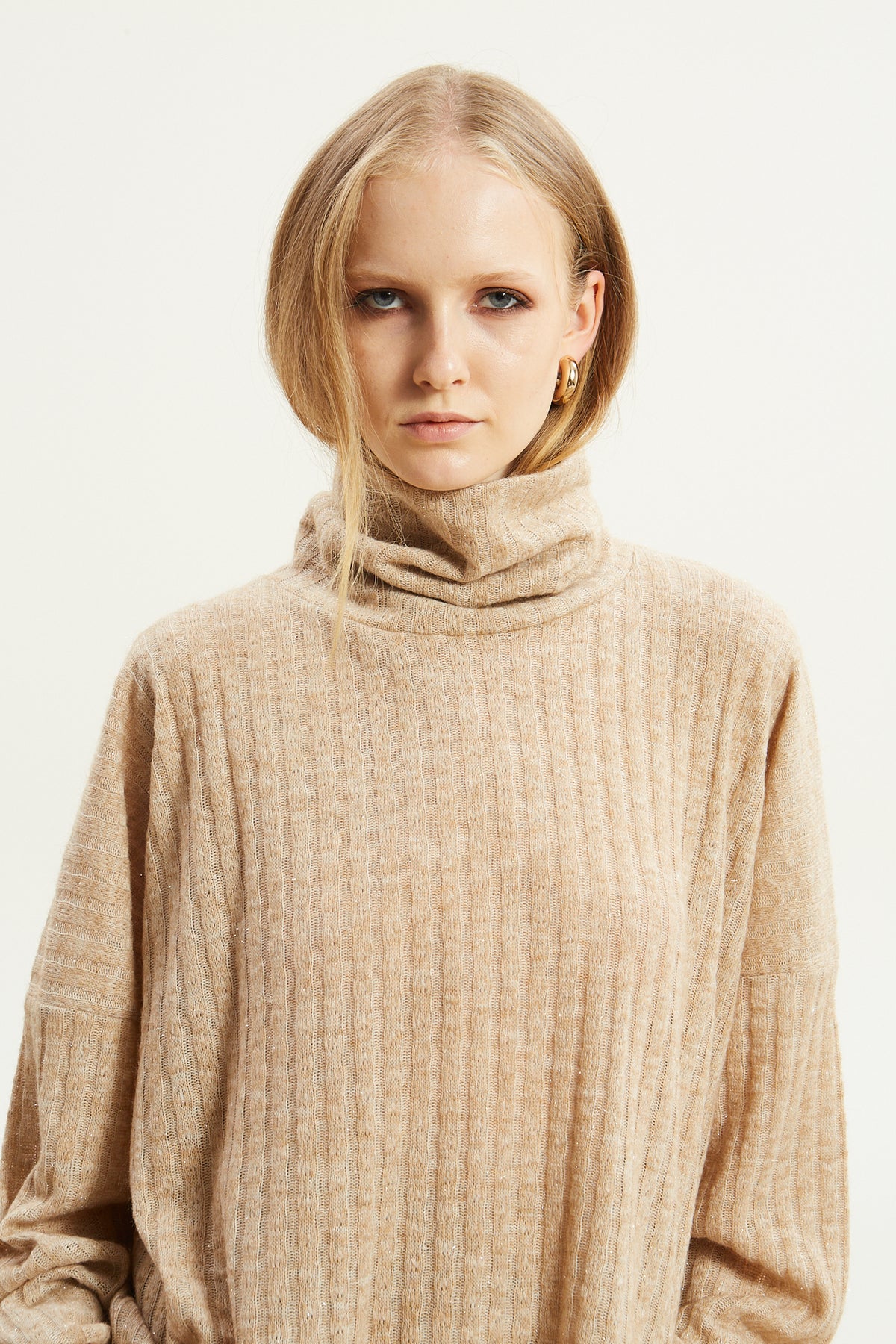 Celia knitted beige sweater