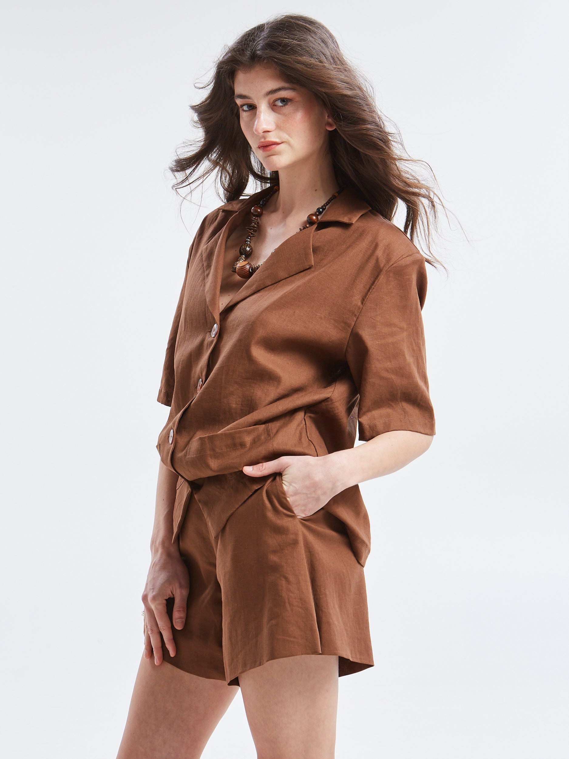 Maribel linen brown shorts