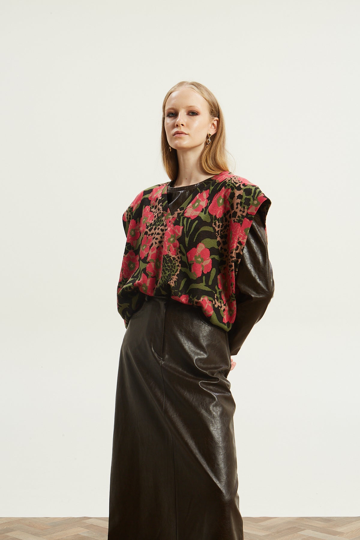 Lorelai floral knitted vest