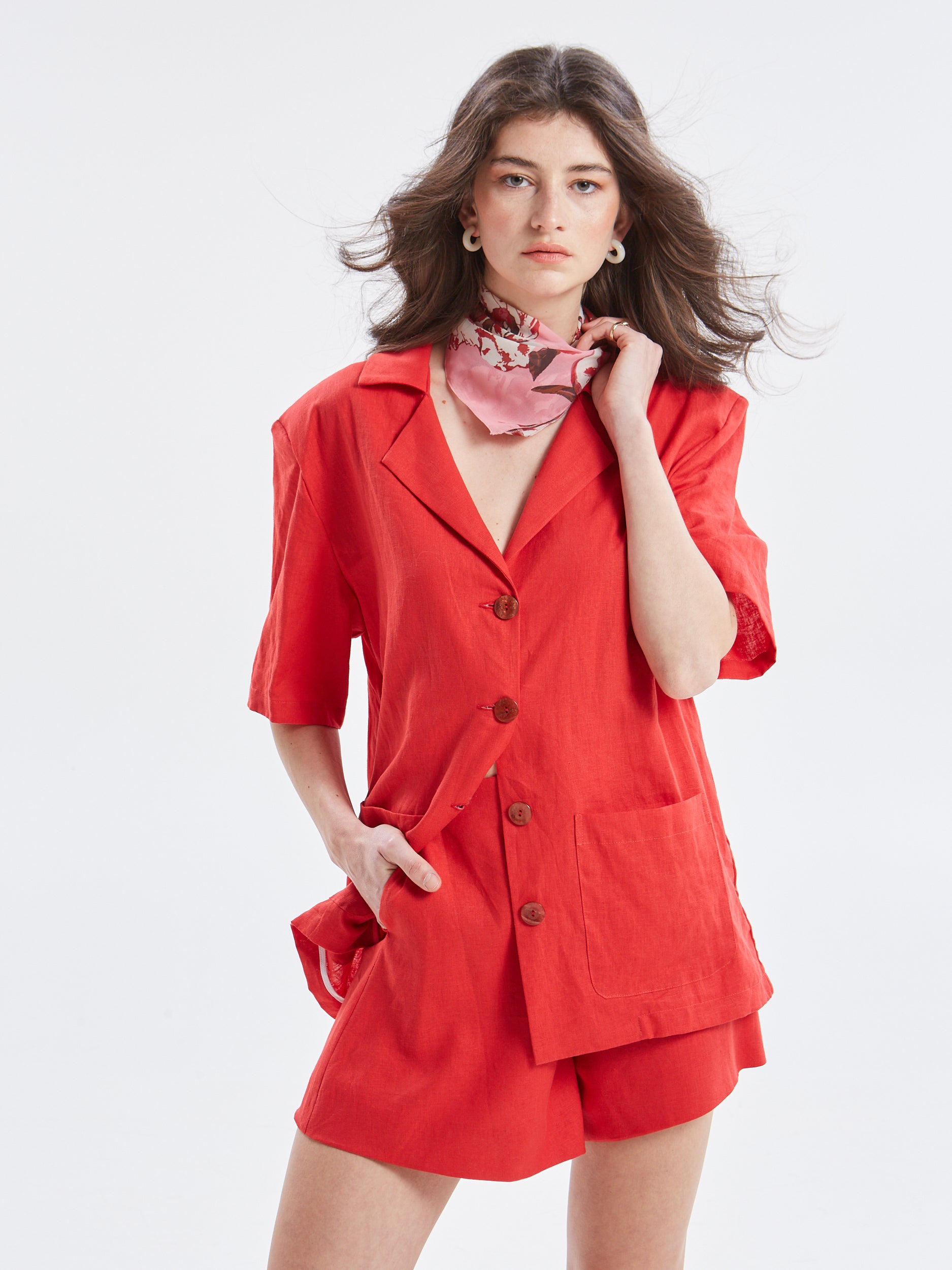 Maribel linen red shorts