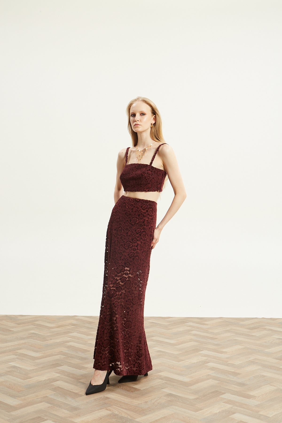 Davina lace bordeuax top