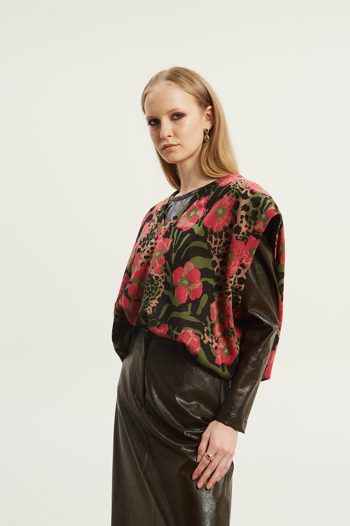 Lorelai floral knitted vest