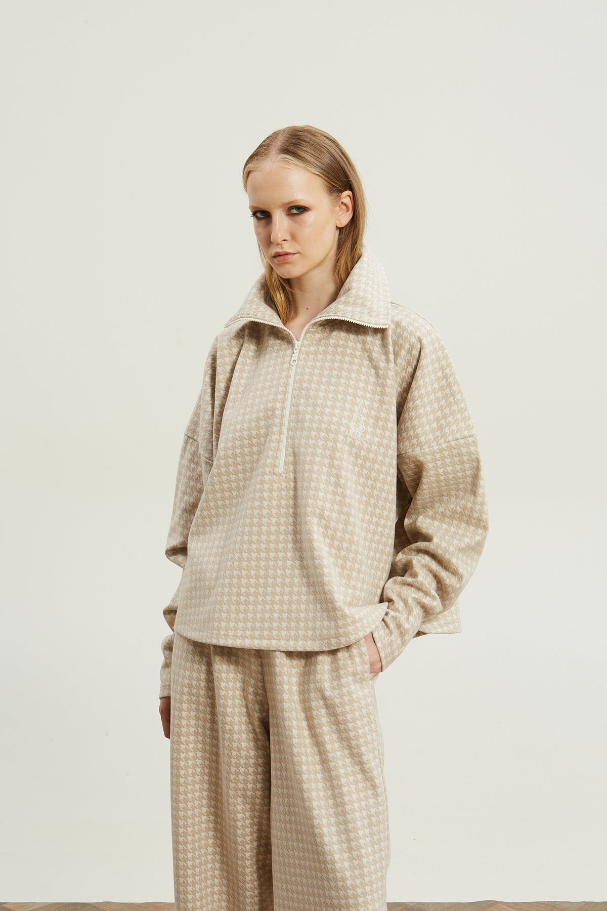 Leslie pied de poule beige top