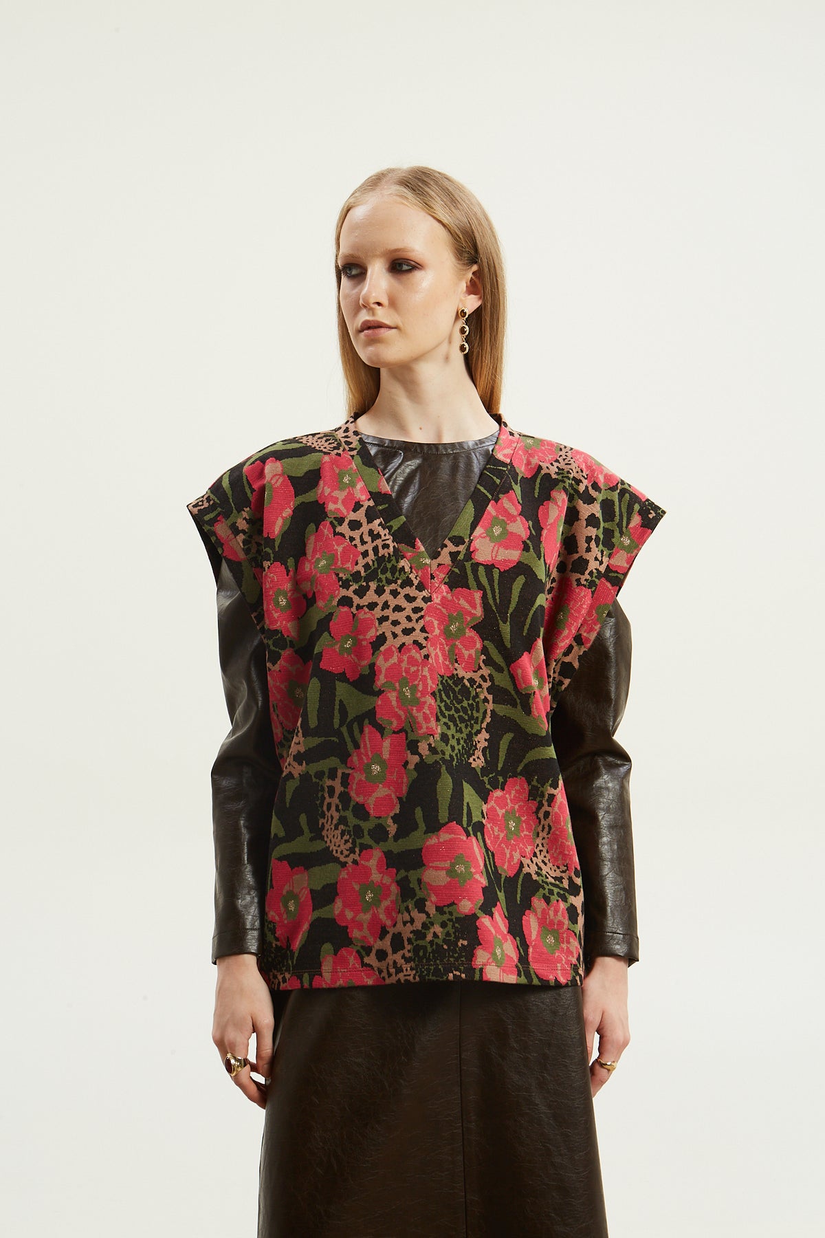 Lorelai floral knitted vest