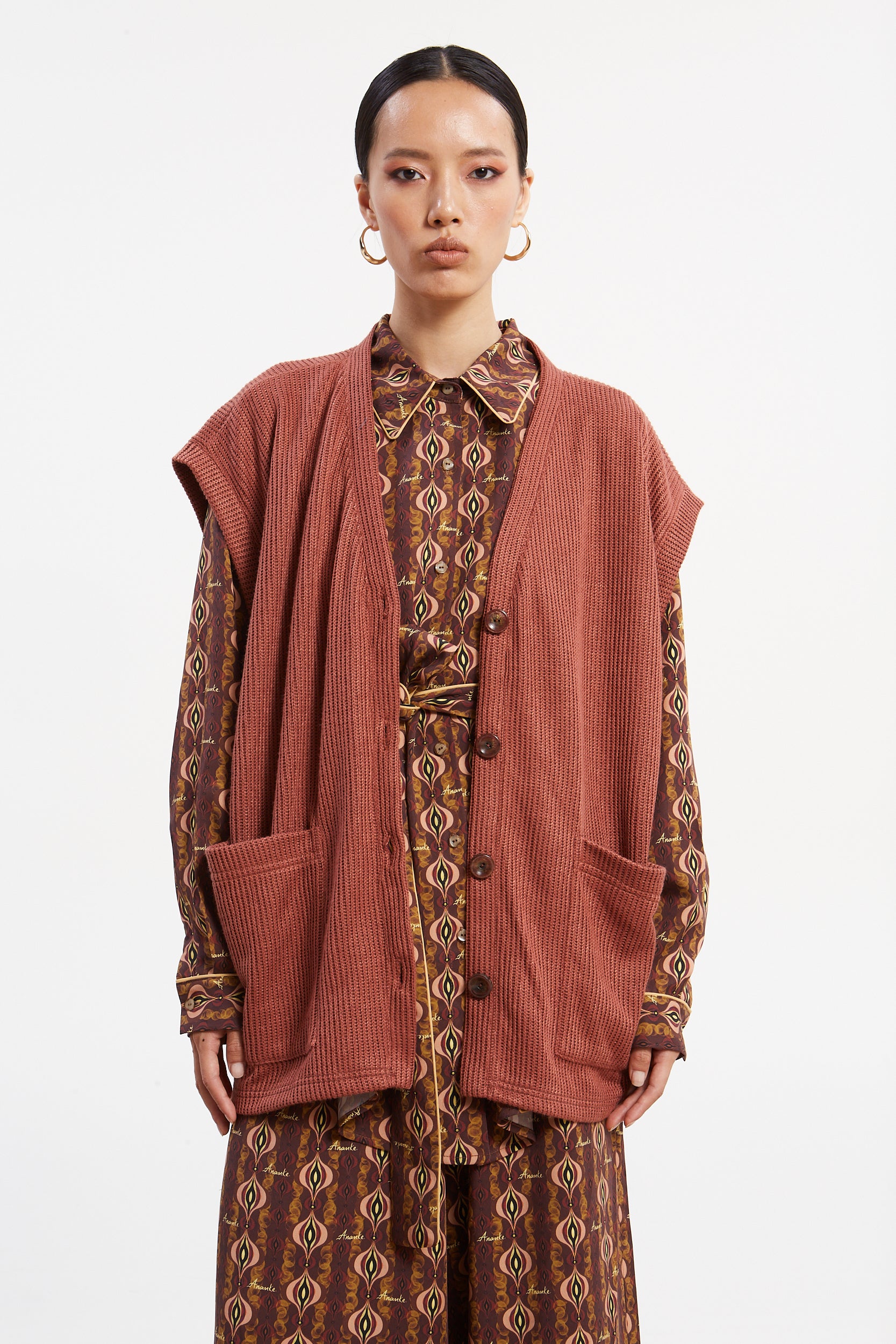 Dorothy knitted dusty pink vest