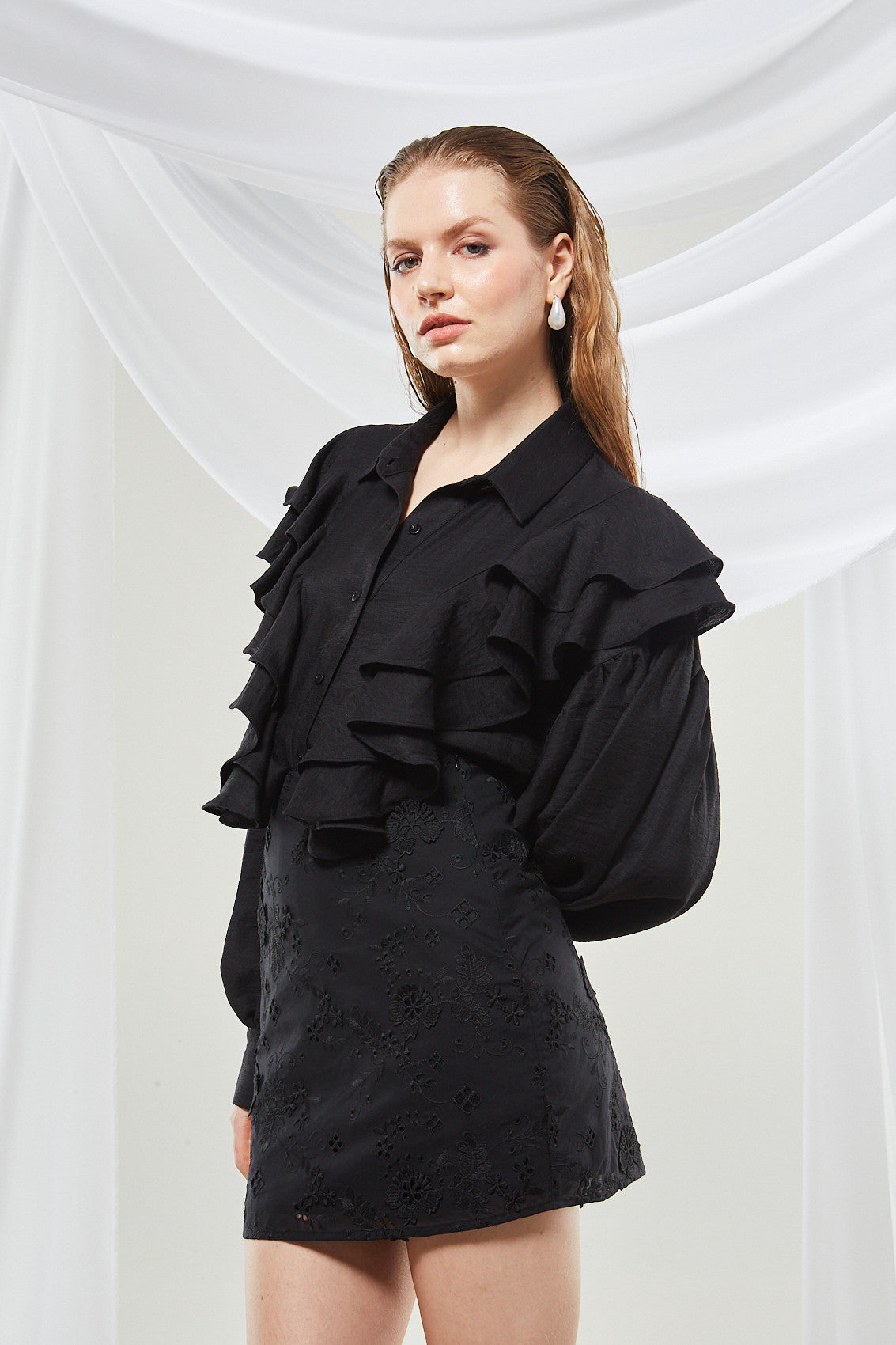 Aster broderie mini black skirt
