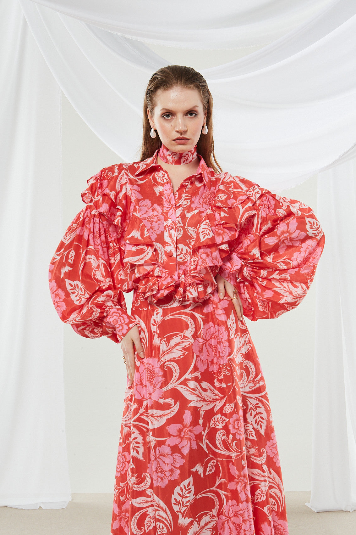 Camellia ruffle printed shirt