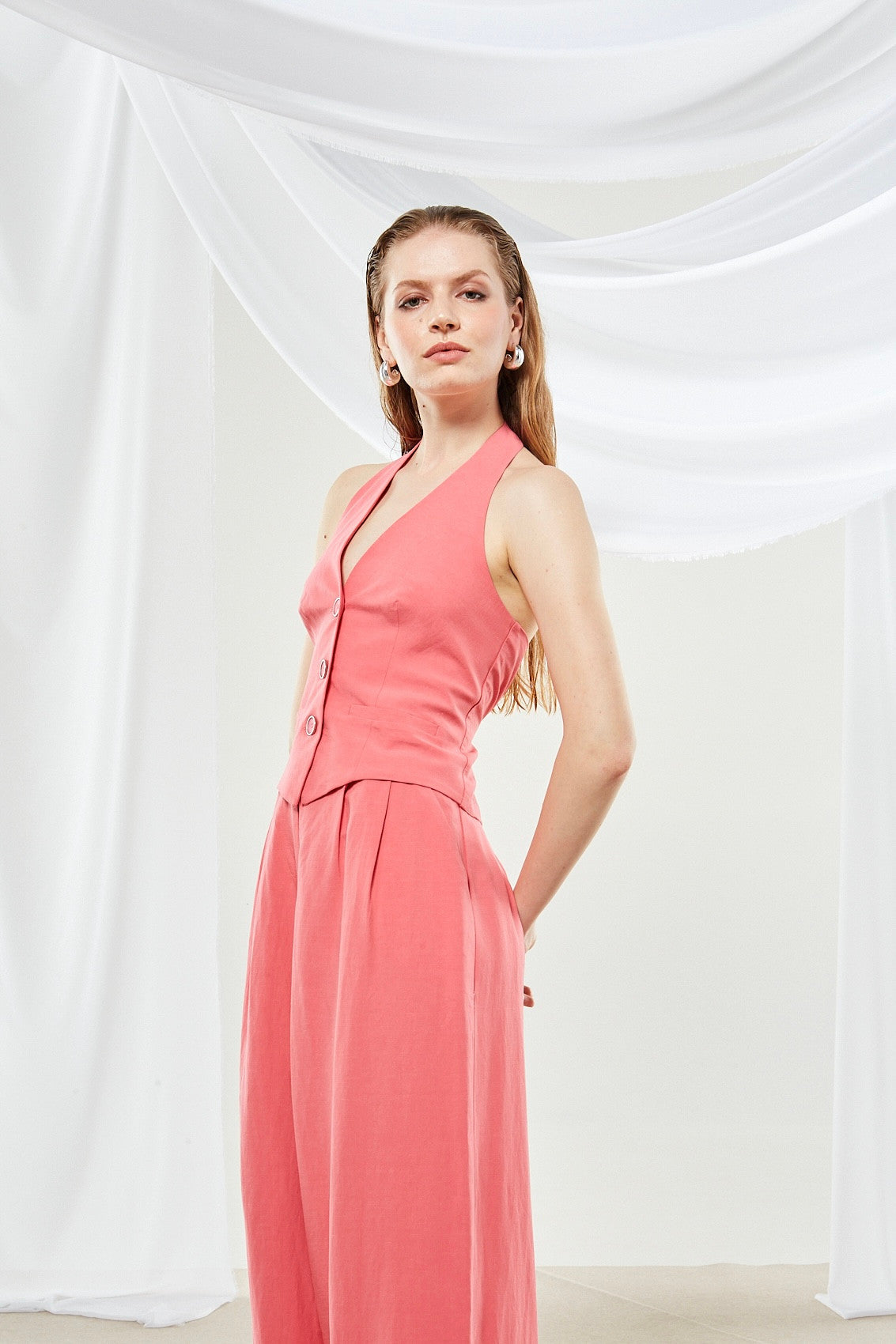Senna coral pink vest
