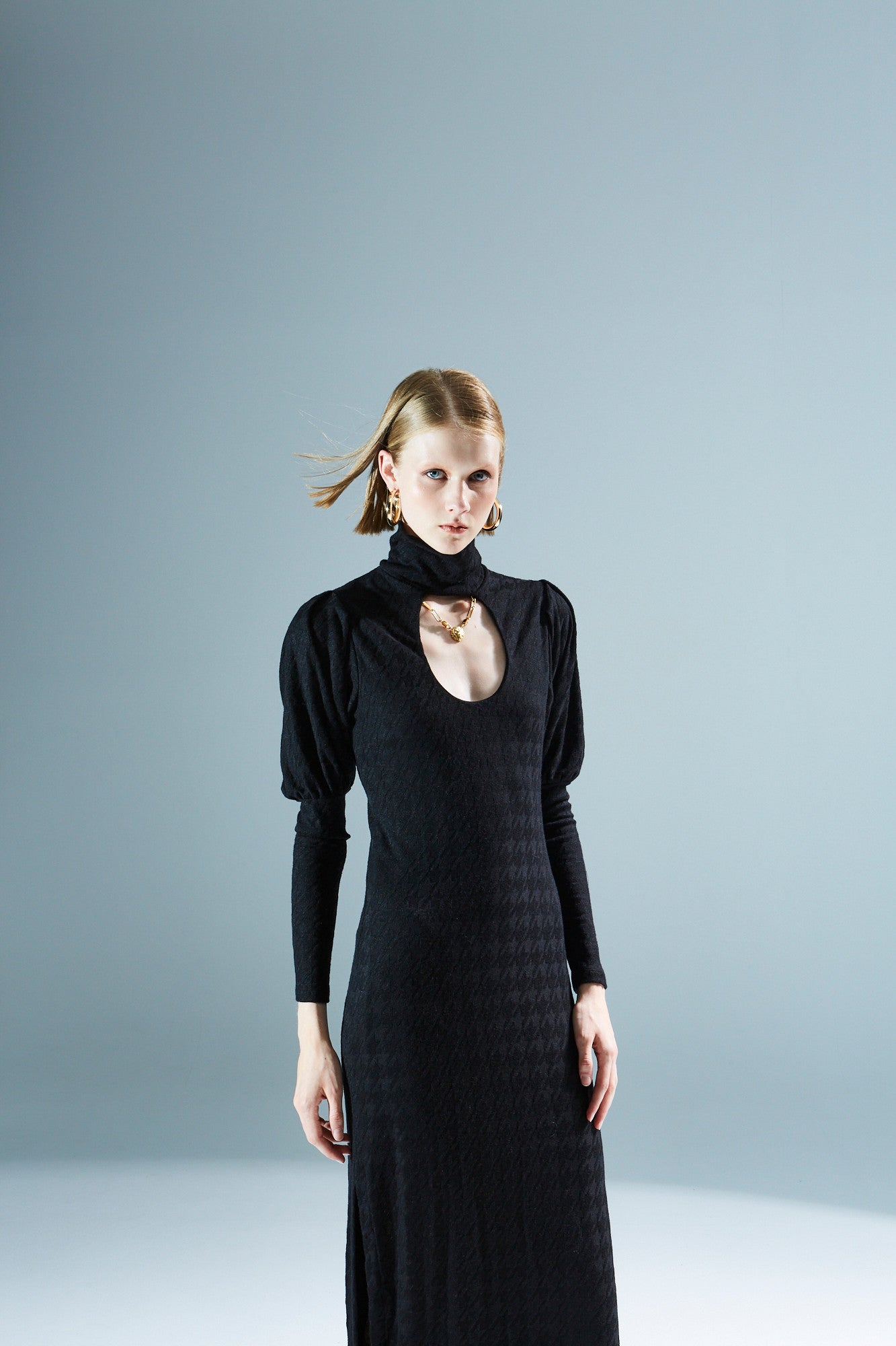 Kassandra turtleneck knitted black dress