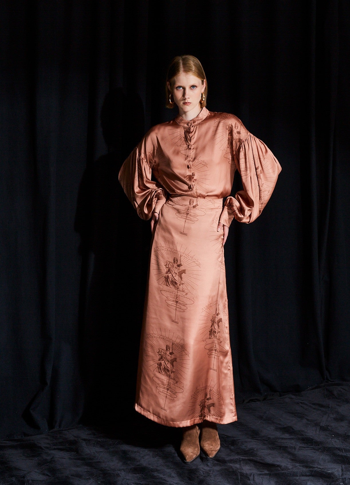 Ananke satin printed camel skirt